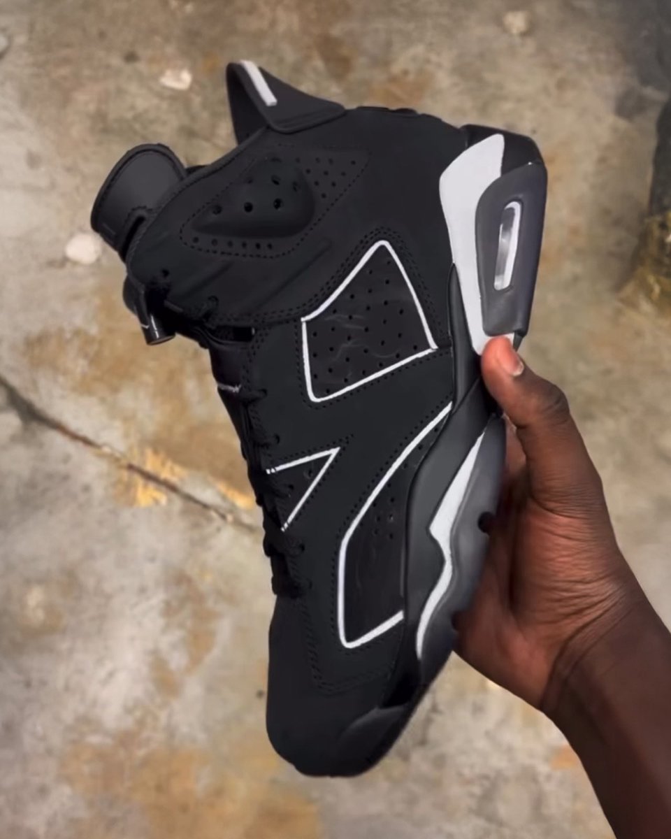 INSANE SNEAKER™ tweet media