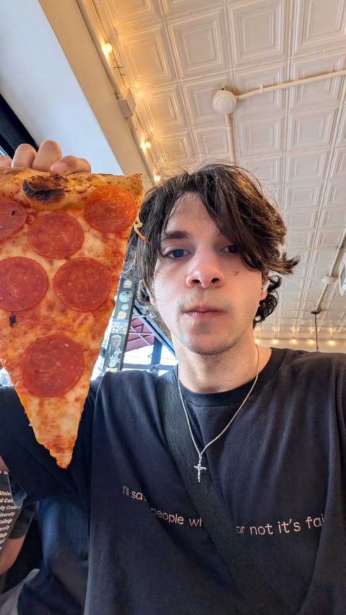 GEN Este tweet media