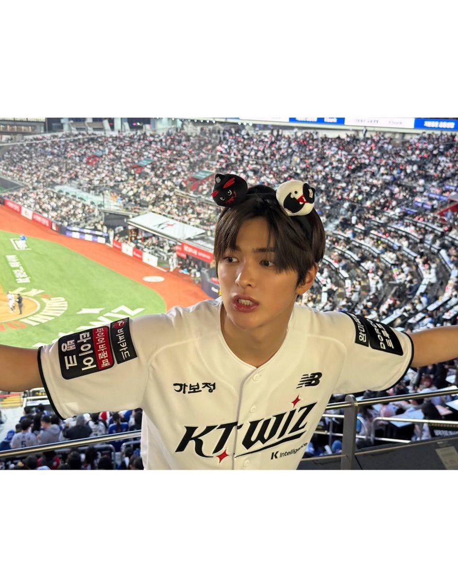 vicoᢉ𐭩 tweet media