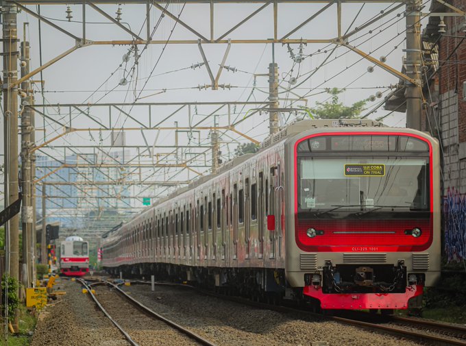 KAI Commuter tweet media