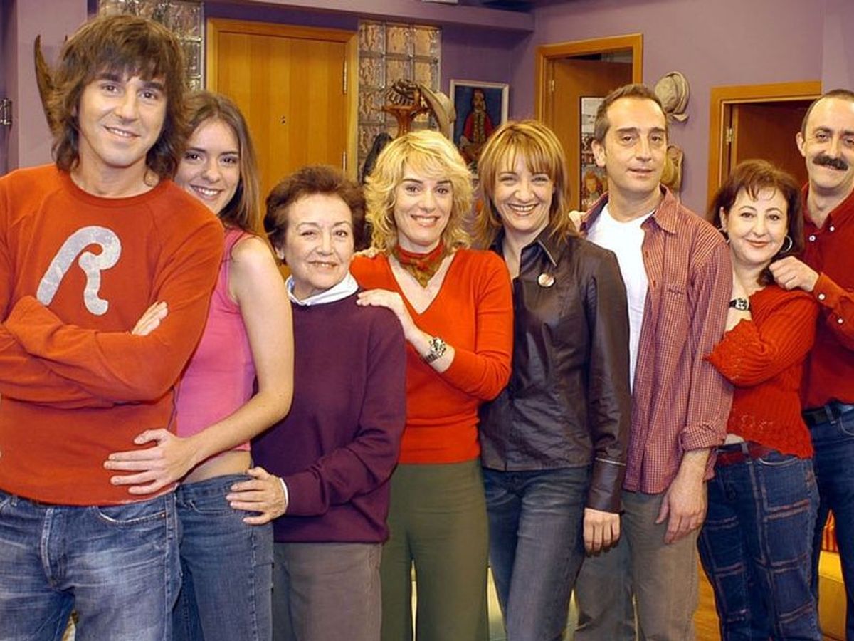 ME QUEDO CON... 📺

🔄 Aída 
❤️ 7 Vidas