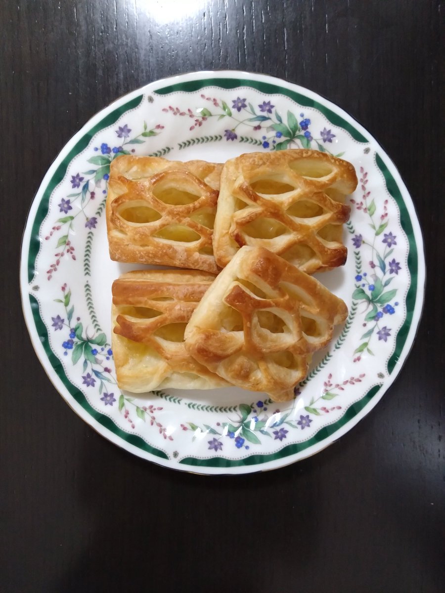 まめこ tweet media