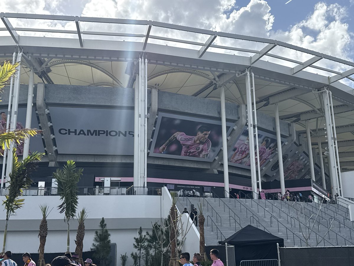 Nice 30 minute drive, then a nice 5 minute walk and booom here we are . No more 1hr to 1.5 hrs to  Chase stadium #InterMiamiCF