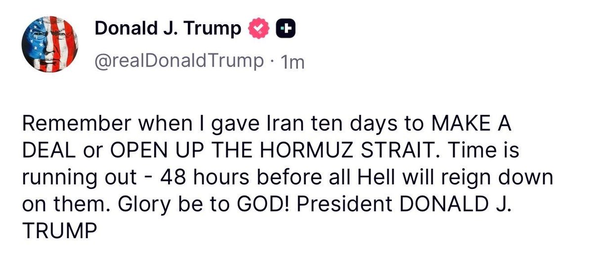 MustafaBadredin's tweet image. ⚡️Trump is always giving warning before the weekend holiday, so nobody will bother him during his holidays.
@realDonaldTrump #GolfTime