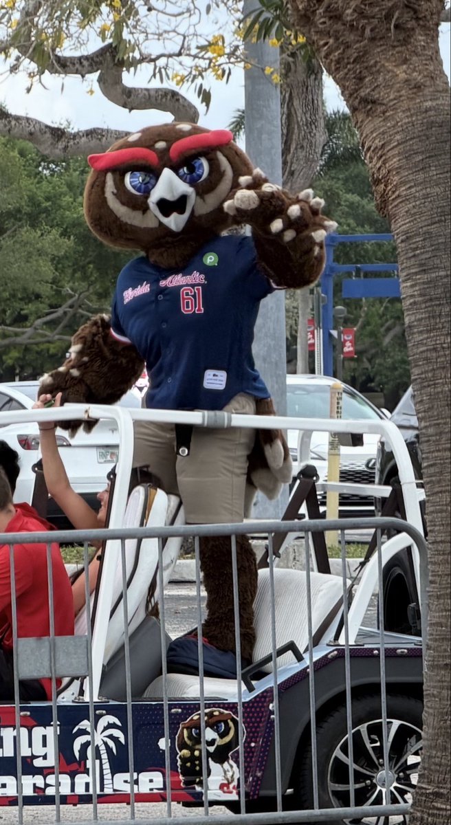 BlazerDen tweet media