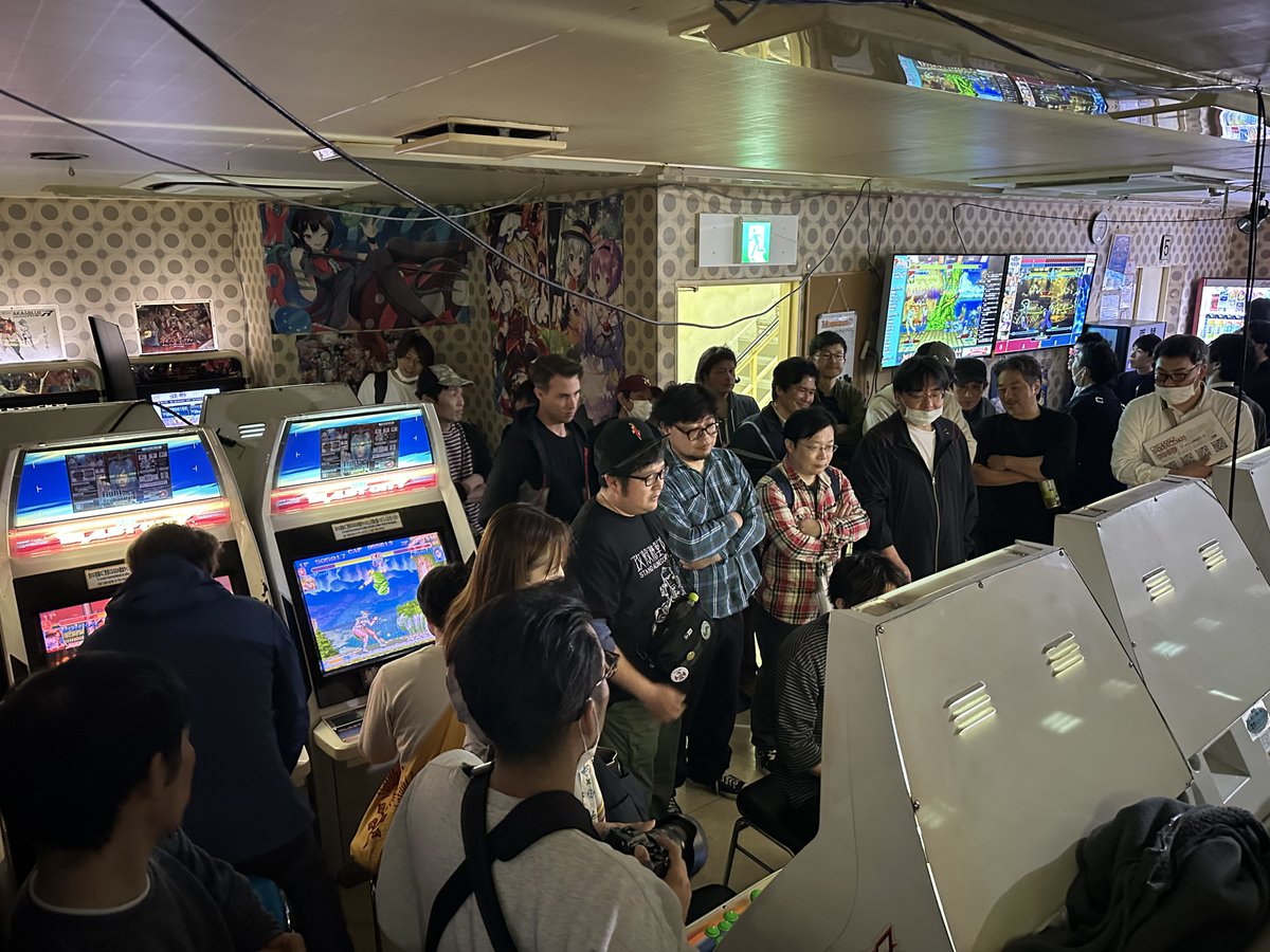 第11回アテナ杯結果速報！

αトーナメント優勝： PECO（Sケン）
βトーナメント優勝： 兄ケン（Xリュウ）
γトーナメント優勝： ワダ（Xケン）
予選最多勝： オトチュン

総合優勝： 兄ケン
準優勝： オトチュン
3位：PECO・ワダ

詳細な結果はグンゼさんの方から発表があると思います😉

→（続く）