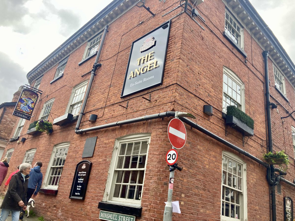 Tries to be Cam 🏴󠁧󠁢󠁳󠁣󠁴󠁿🐝🌳 tweet media