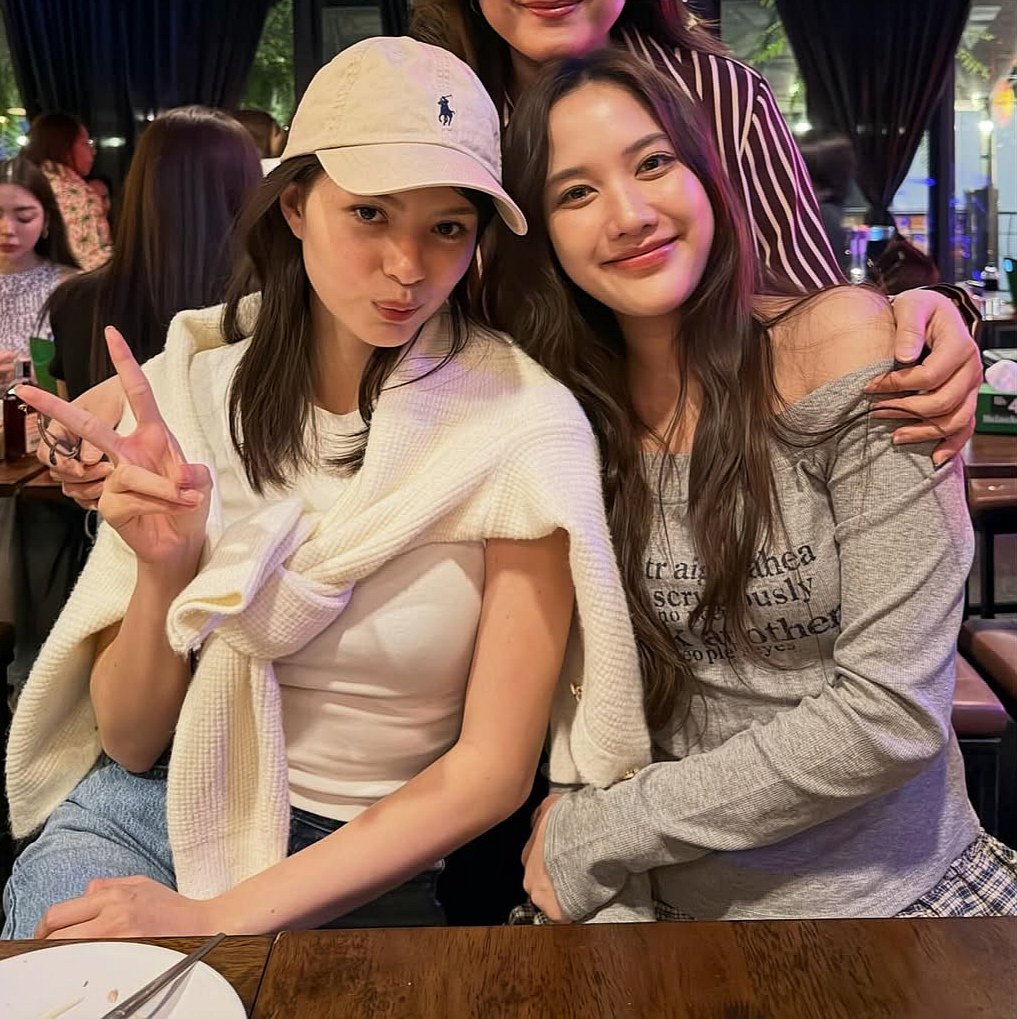 roxi 🧡👁️ tweet media