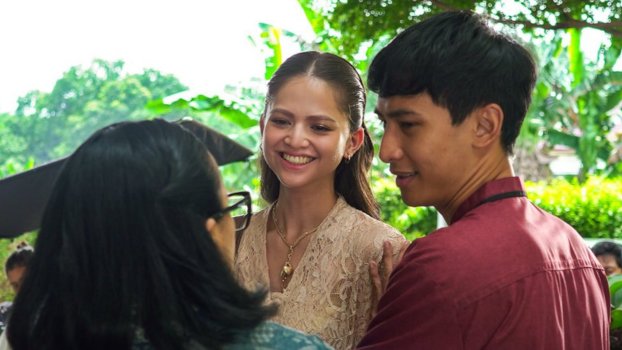 Estimated Admission - Sat, 4 Apr 2026
Per Cinepoint Tracking

#TungguAkuSuksesNanti
+147,489 (-15.87%) | 2,432,017
#danurthelastchapter
+106,815 (-28.68%) | 3,036,644
#TheSuperMarioGalaxyMovie
+97,220 (-21.22%) | 337,604
#NaWilla
+68,971 (-10.87%) | 1,117,507
#SeninHargaNaik