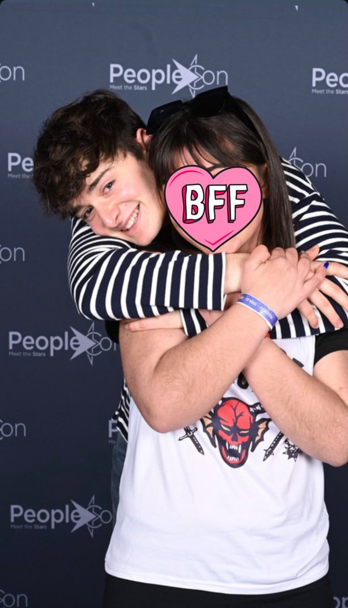 junior ⚣ tweet media