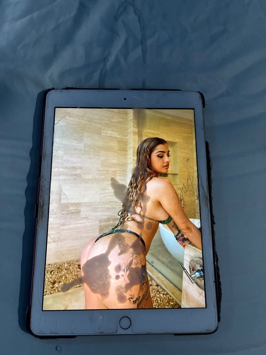 Bryce1357504's tweet photo. 💦💦 #bbc #cumtribute #jerktribute #cocktribute #nsfw #cumshot #ebony #bigblackcock #sextoy #sexdoll #tribbing #latina https://t.co/p4k1FgmWQt