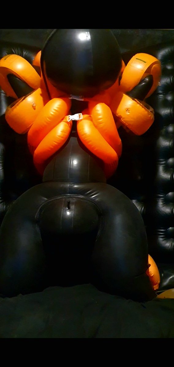 Latexhexs tweet media