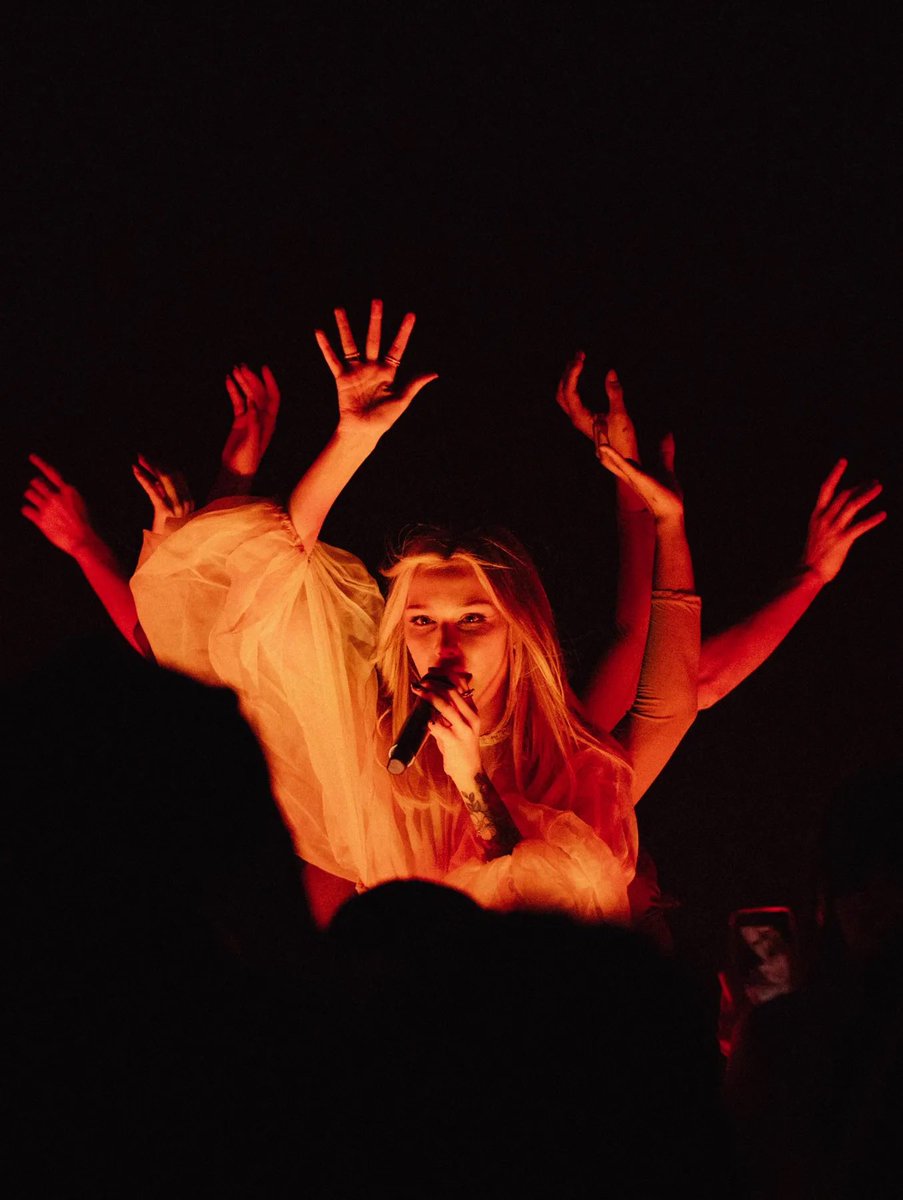 cece ☆ tweet media