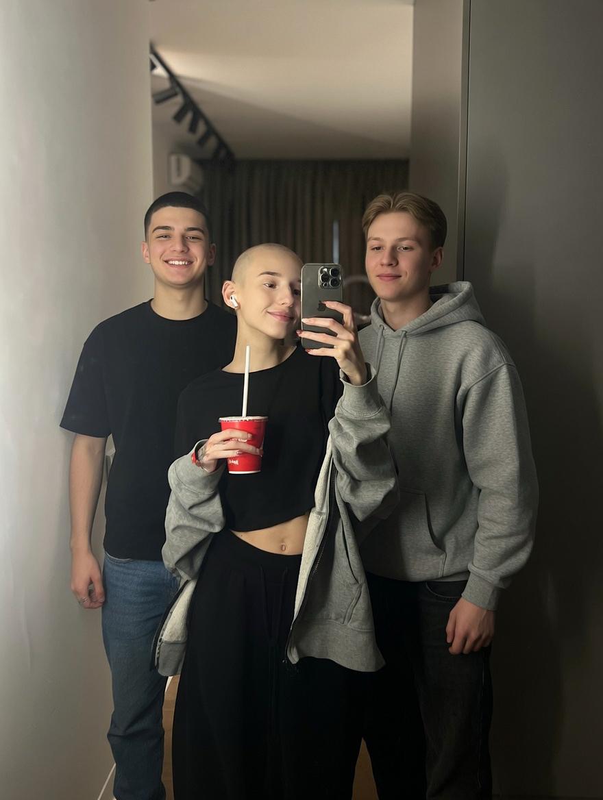 Jane 👩🏻🦲 FREE OF IN BIO tweet media