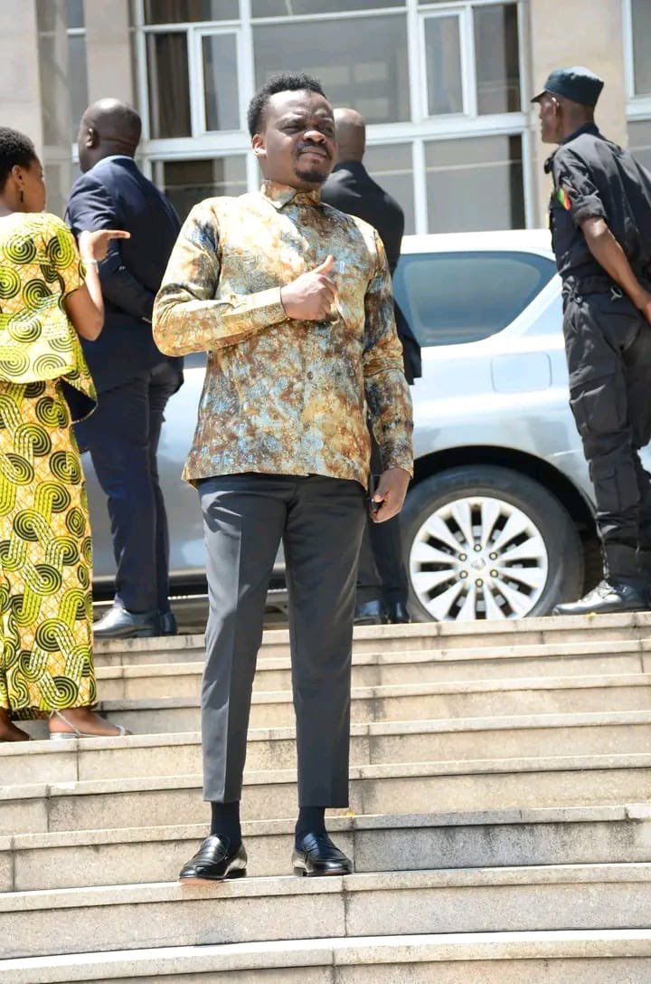 Leon KAKESE tweet media