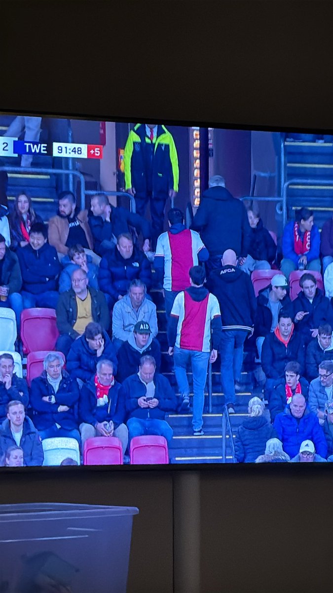 Waalhaven tweet media