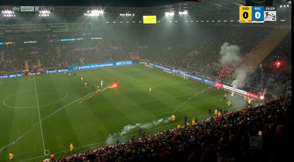 Lord Fusseck |★★★★★★★★★★| tweet media