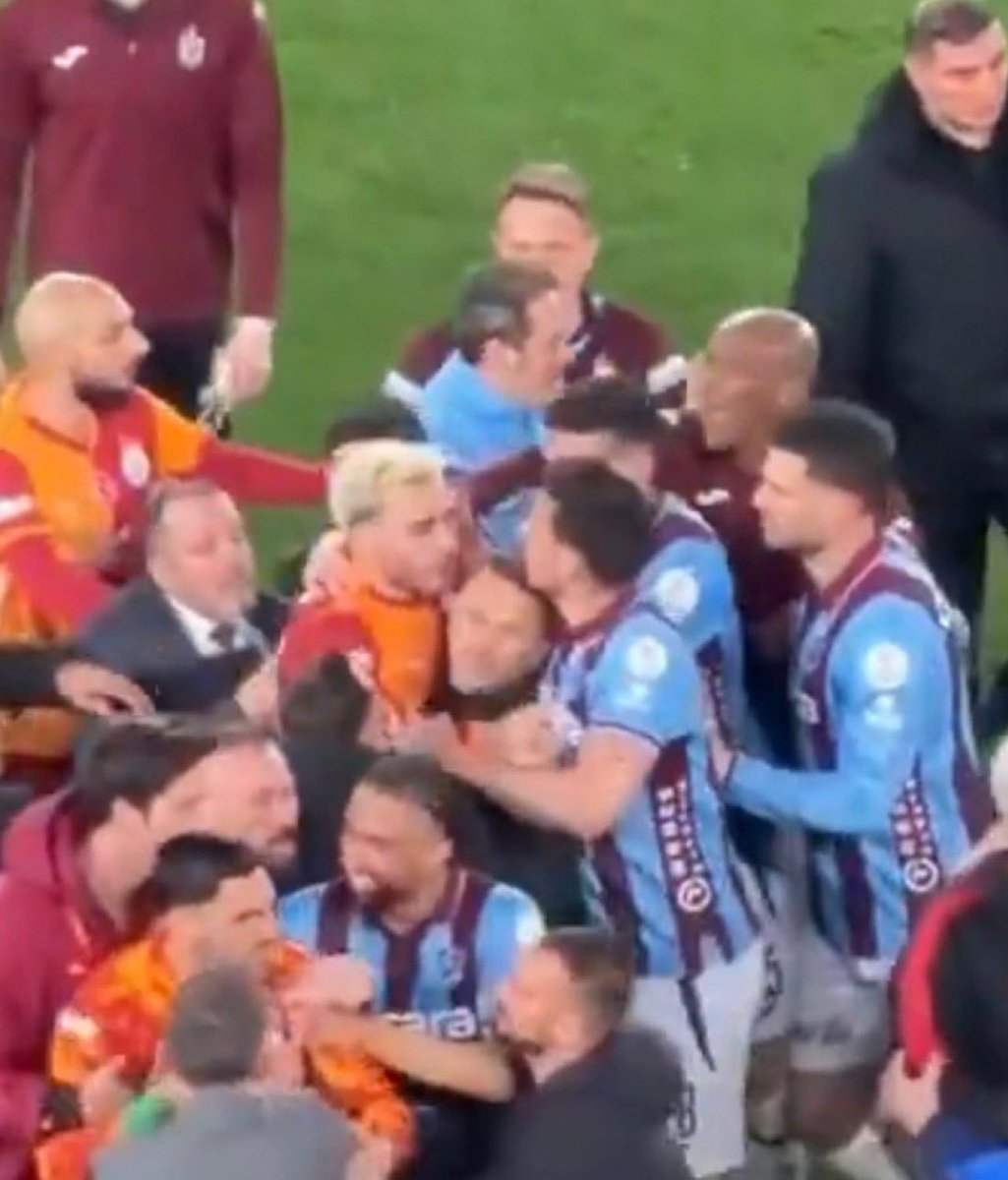 yigit4pf tweet media