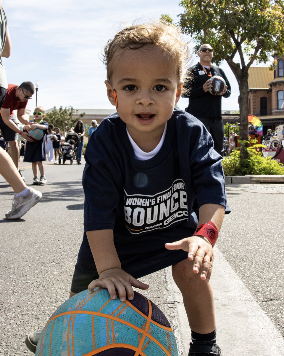 NCAA Women's Final Four tweet media