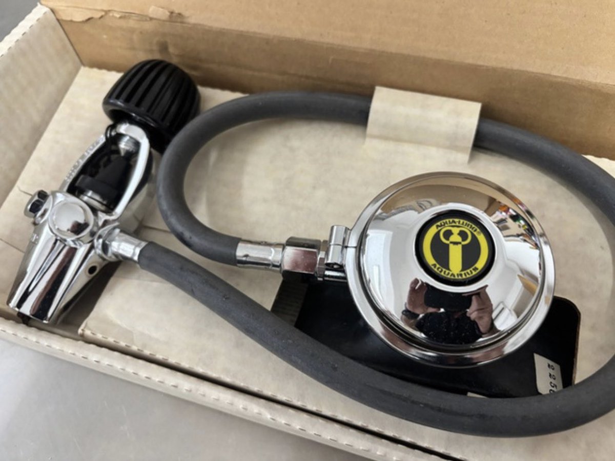 VintageScuba's tweet photo. Very excited to have uncovered and secured hundreds of NOS vintage scuba items in Europe. 

Regulators, backplates, Technisub gear, plus original tools and kits all untouched for decades. https://t.co/PxaCW6siF1 https://t.co/7EJ0K9M2uT