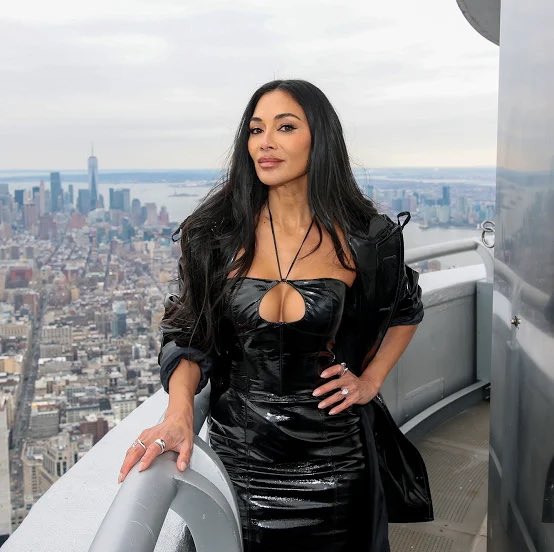 PopTrends tweet media