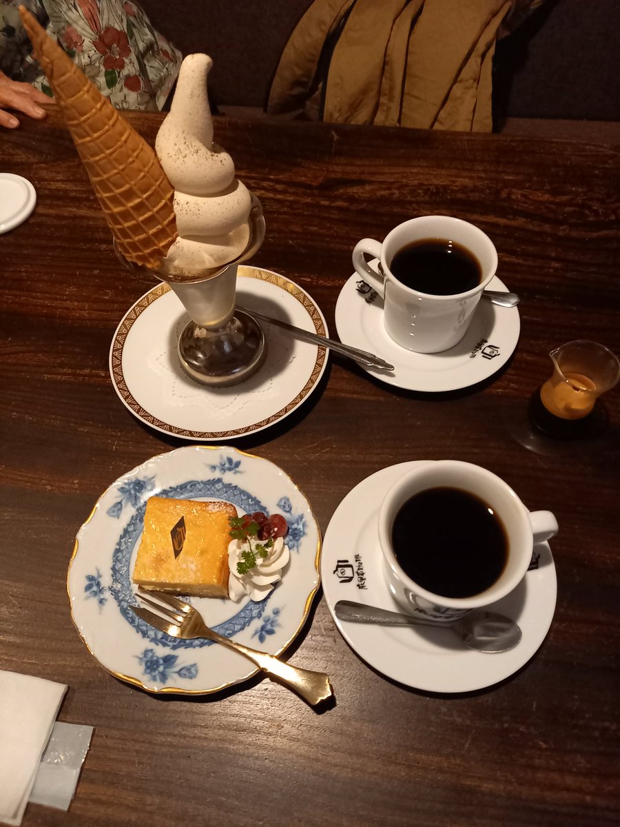 きんたいきょうこ tweet media