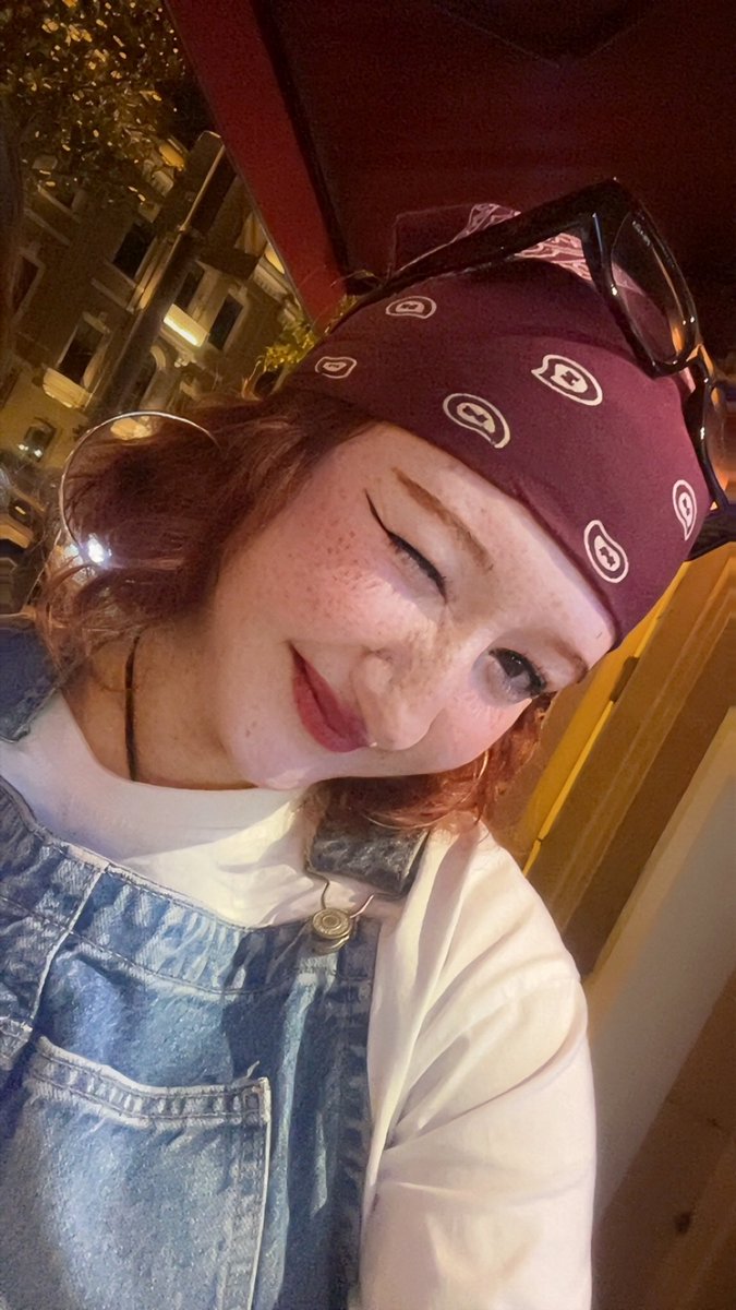 7th year: j tweet media