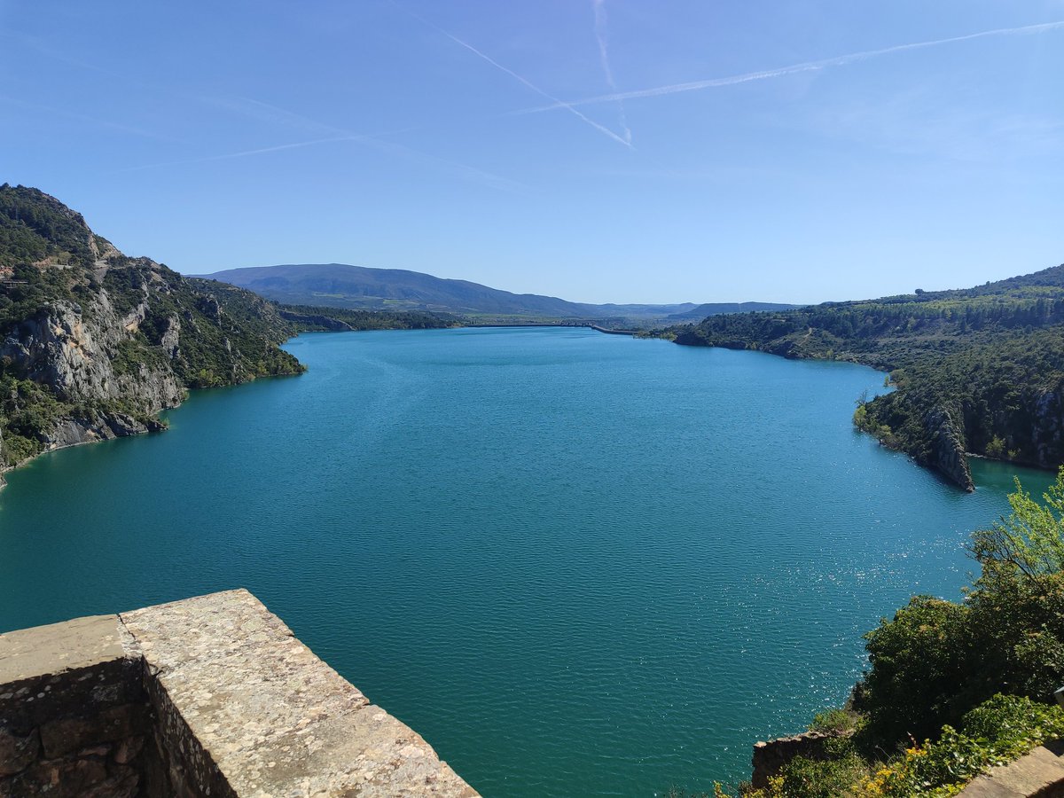 Antonio_Escar's tweet image. Hacía días que no veía así de lleno el embalse de 'El Grado'🏞️ y llama la atención tras el vaciado parcial del año pasado. 

Ese color turquesa me chifla. Bonito, bonito 😍😍😍 #ElGrado #Embalse #Pantano #Torreciudad