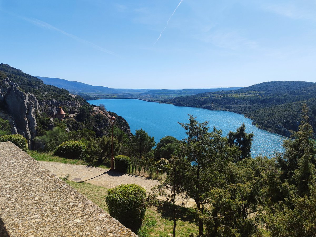 Antonio_Escar's tweet image. Hacía días que no veía así de lleno el embalse de 'El Grado'🏞️ y llama la atención tras el vaciado parcial del año pasado. 

Ese color turquesa me chifla. Bonito, bonito 😍😍😍 #ElGrado #Embalse #Pantano #Torreciudad
