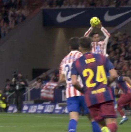 𝐟𝐞𝐝𝐞𝐯𝐚𝐥𝐯 tweet media