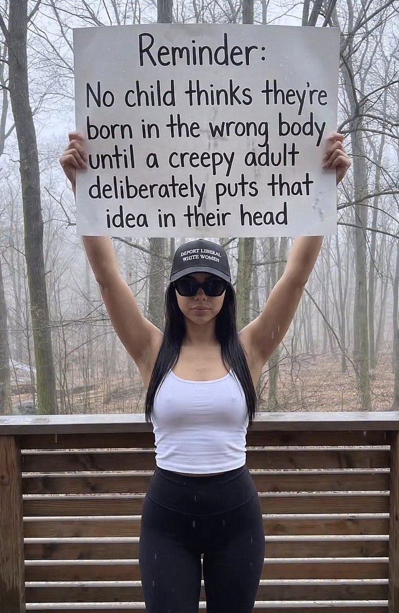 Farm Girl Carrie 👩🌾 tweet media