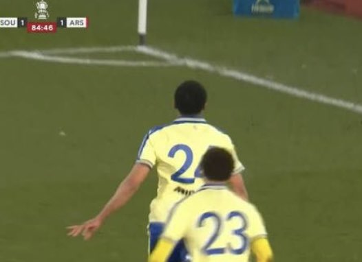 Blue Moon tweet media