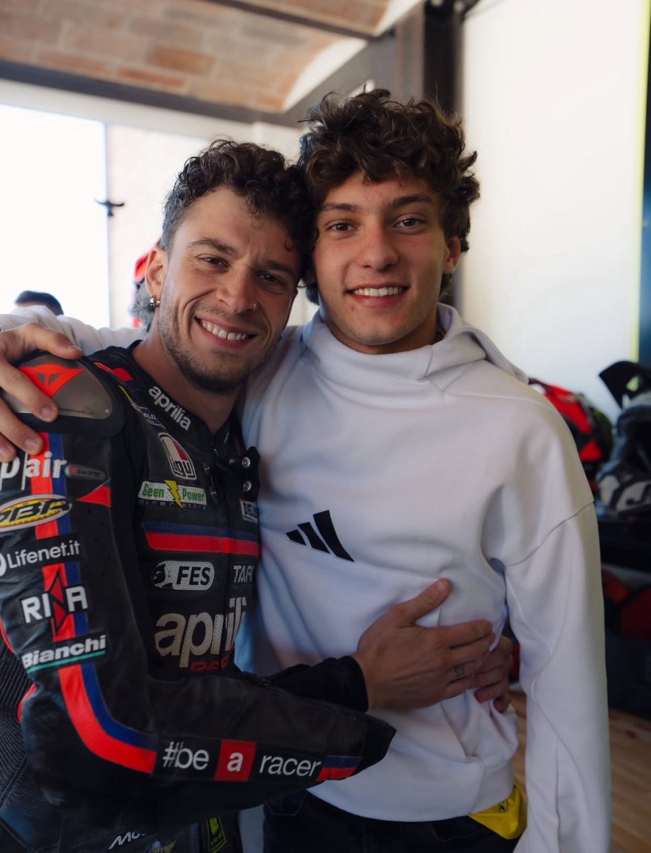 everythingmrace's tweet photo. The boys 🔥🔥

#MotoGP #F1 https://t.co/krOBkvcsG4
