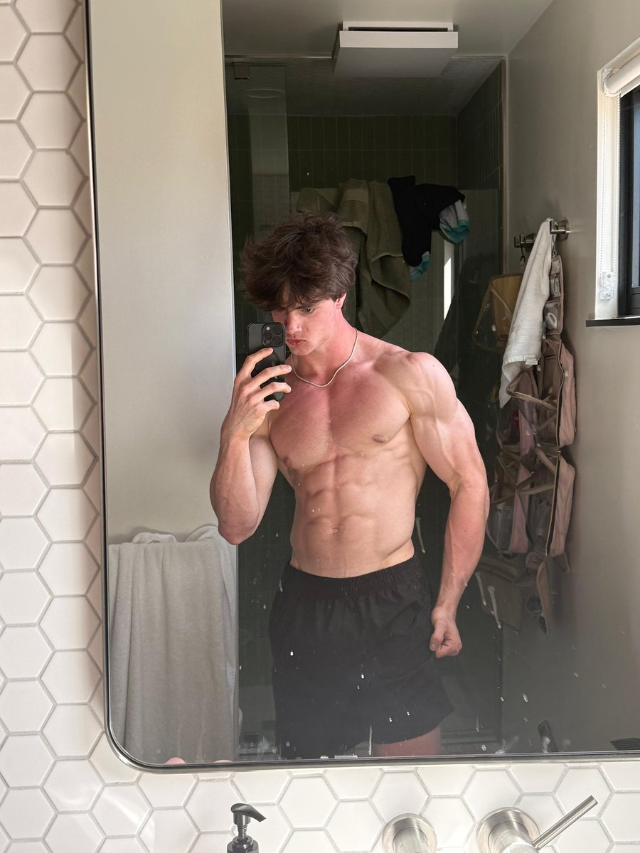 Master James tweet media