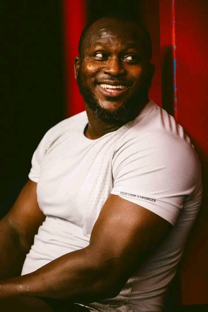 CissokhoDiatta's tweet photo. Ah grawoul dé sougn mbeur rafétna, gentle na, amna classe té nékoul dof bou am xaliss 😭😂😂 https://t.co/EFVW2h2Uca