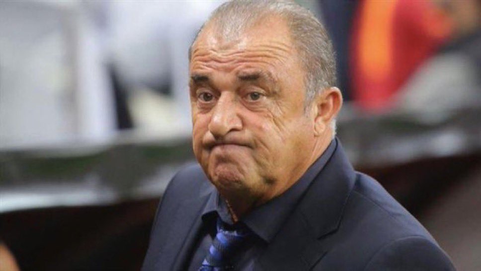 Gerçek hayatta selamlaşmaktan bile tiksineceğimiz modellerin erkek şöyle böyle olur diye kafa sikmesi