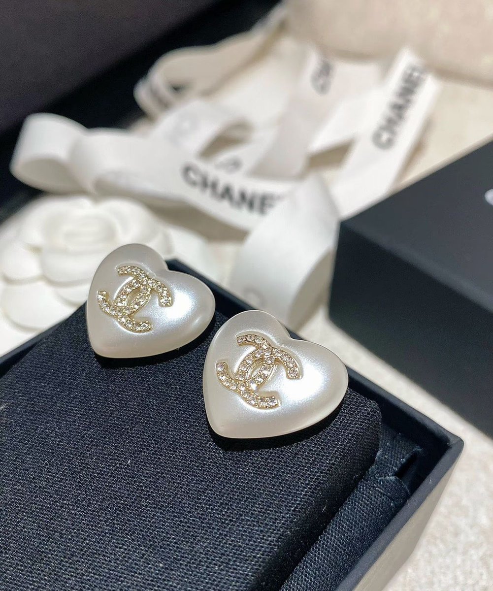 ushah0's tweet photo. ✨ New Collection Just Arrived at Trendy Fashion Online! ✨
🔥 Premium Quality
🔥 Trendy Designs
🔥 Affordable Prices
Don’t miss out on the styles everyone is talking about!
🛍️ Order now before stock runs out!
📩 Send us a DM to place your order
📞 Mobile / WhatsApp: 0566096041 https://t.co/38GaWH4hTw