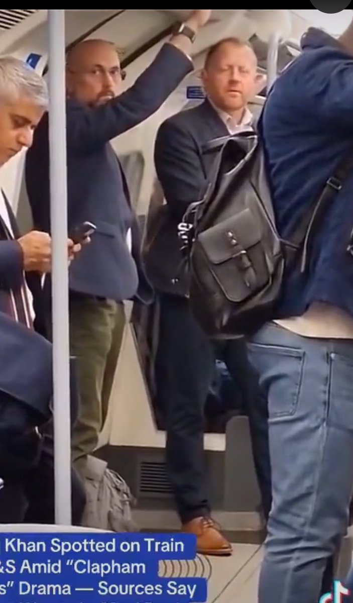 The Handwalking Queer tweet media