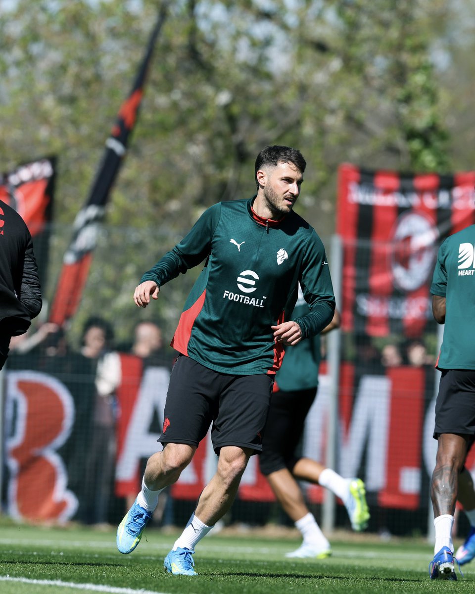 Santiago Gimenez tweet media