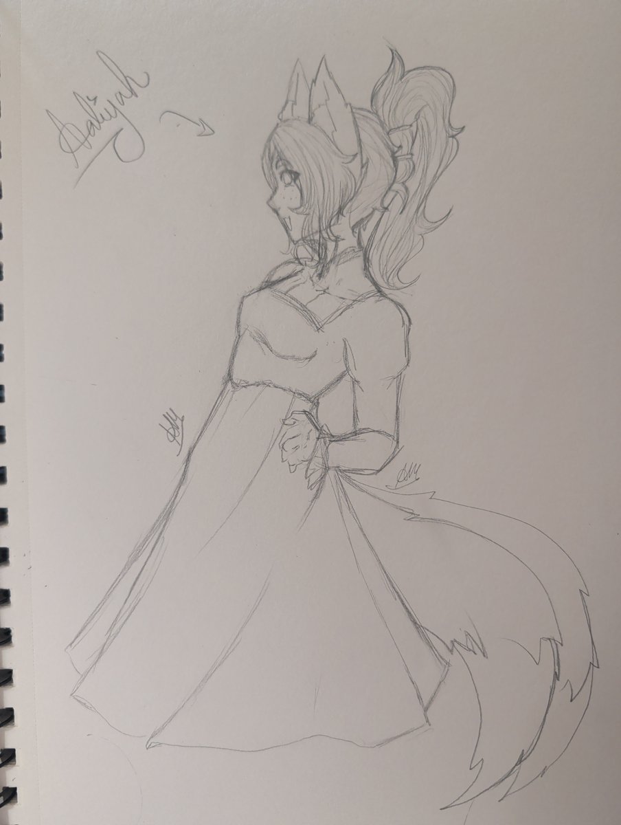 AlleyTheFoxFan's tweet photo. Alternate outfits are fun too
#oc #selfinsert #genshin #genshinimpact #genshinoc #kitsune #art #artist #pencildrawing https://t.co/80q4X5La9n