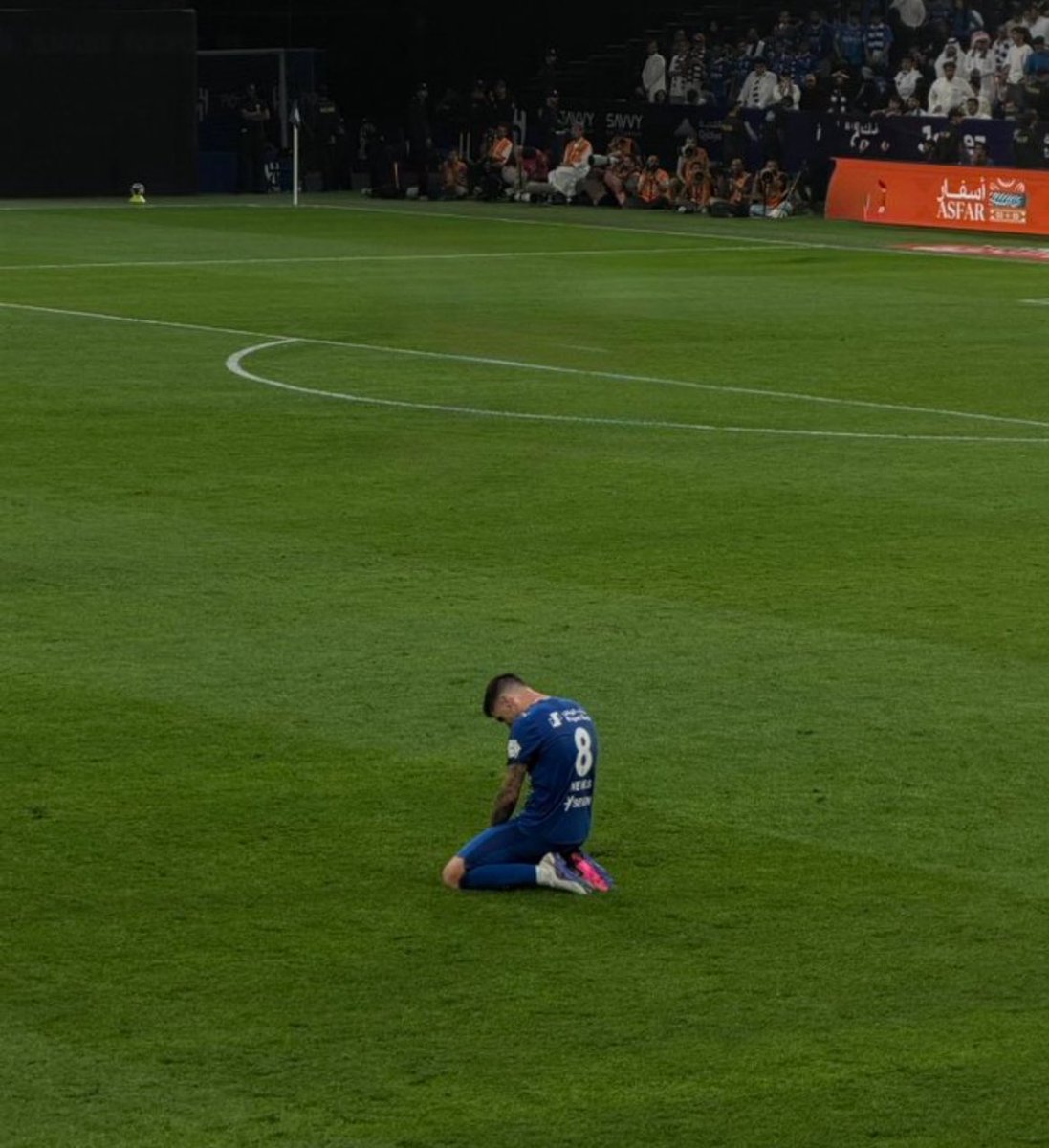 روان tweet media