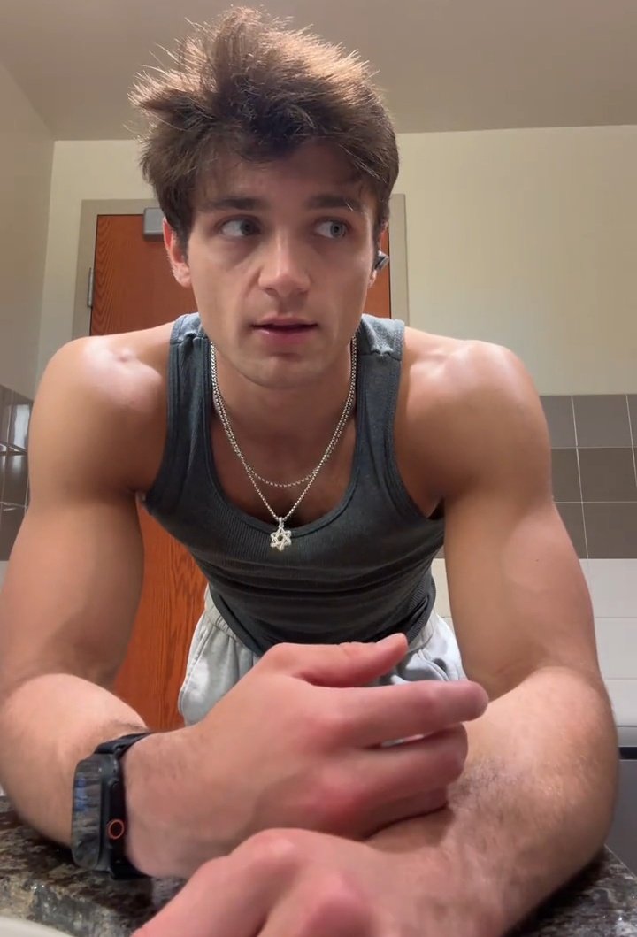 Asher Bieber tweet media