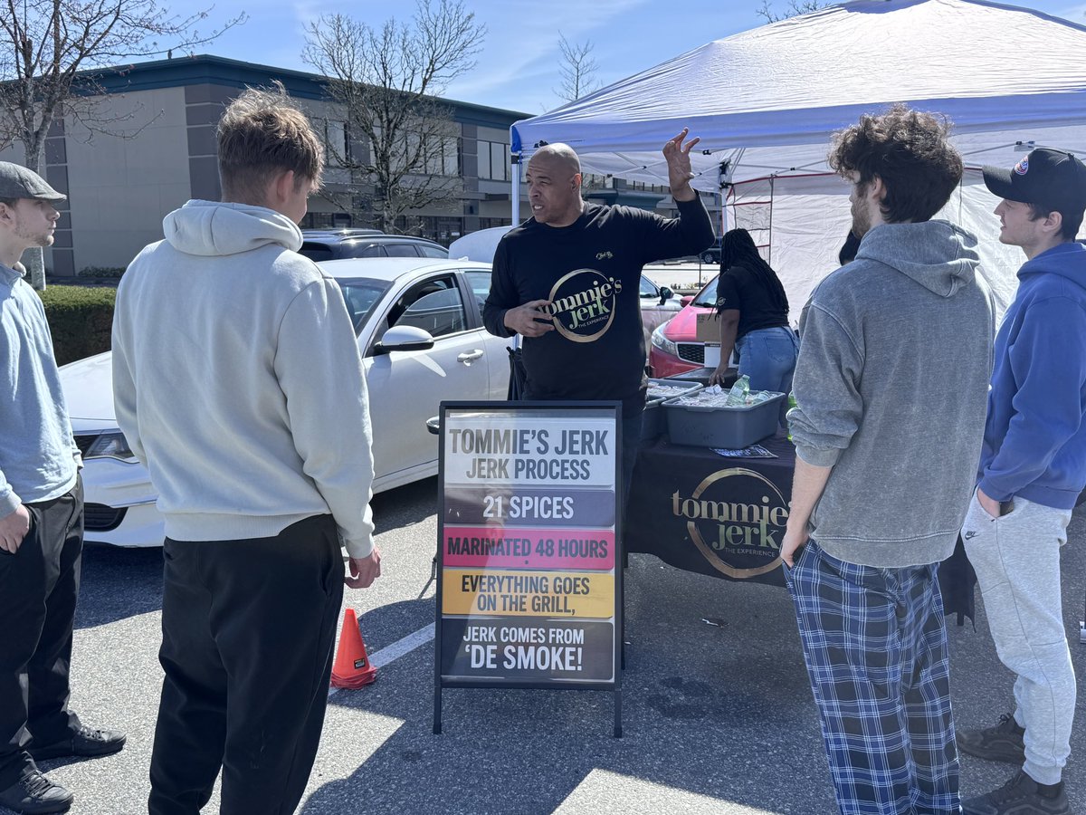 Tom Zillich tweet media