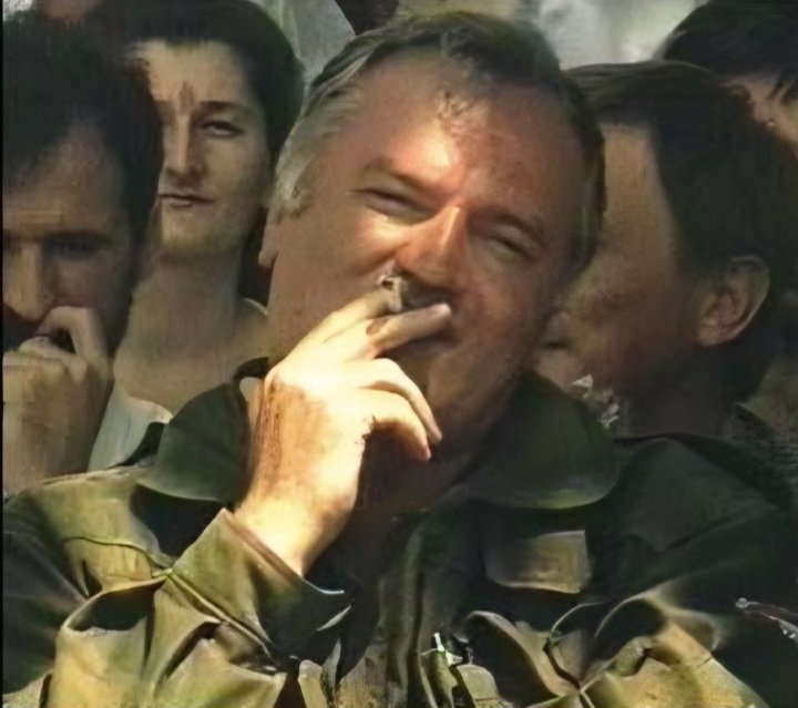 ☦️ zeleni zub tweet media