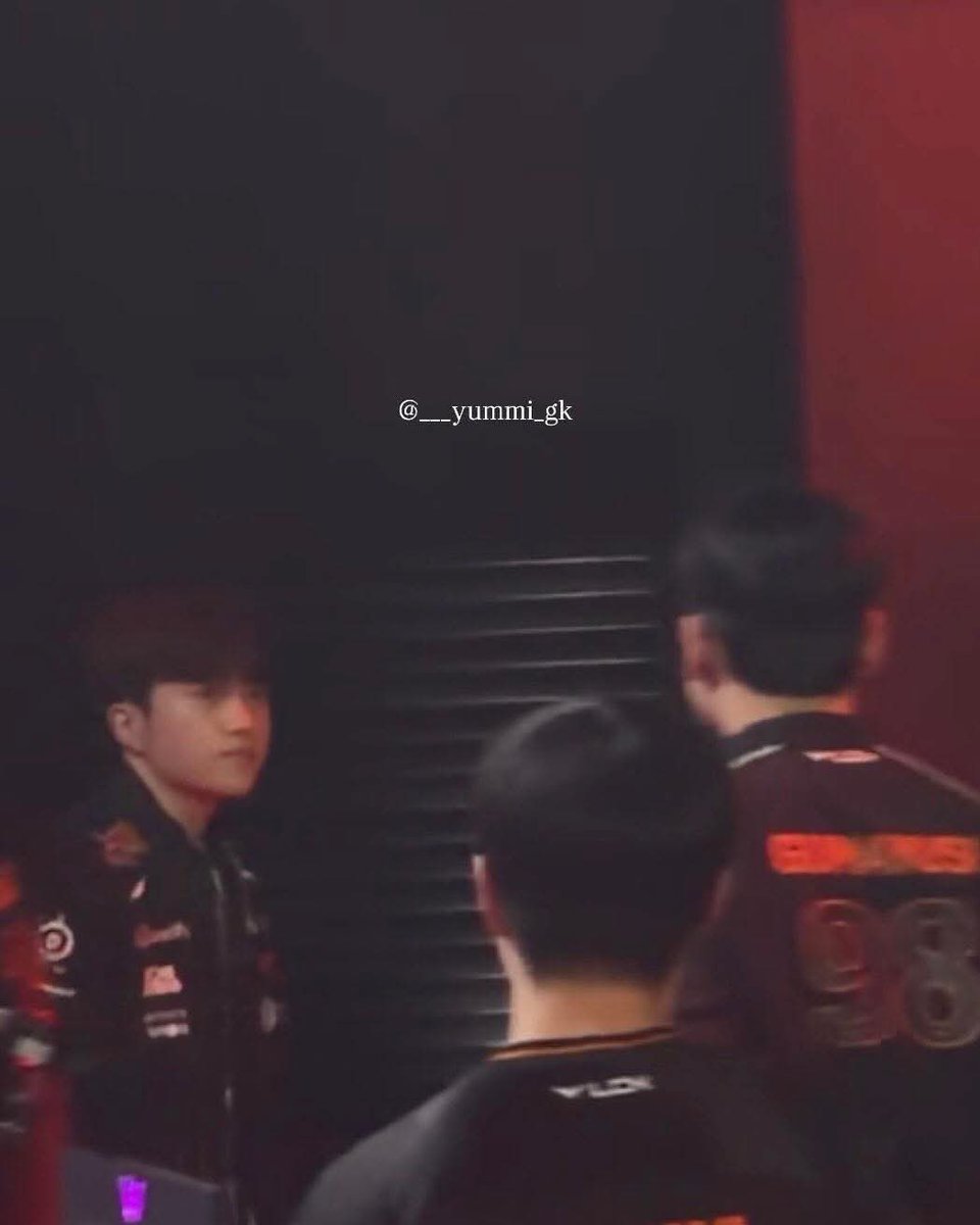 miz🫰🏼 tweet media