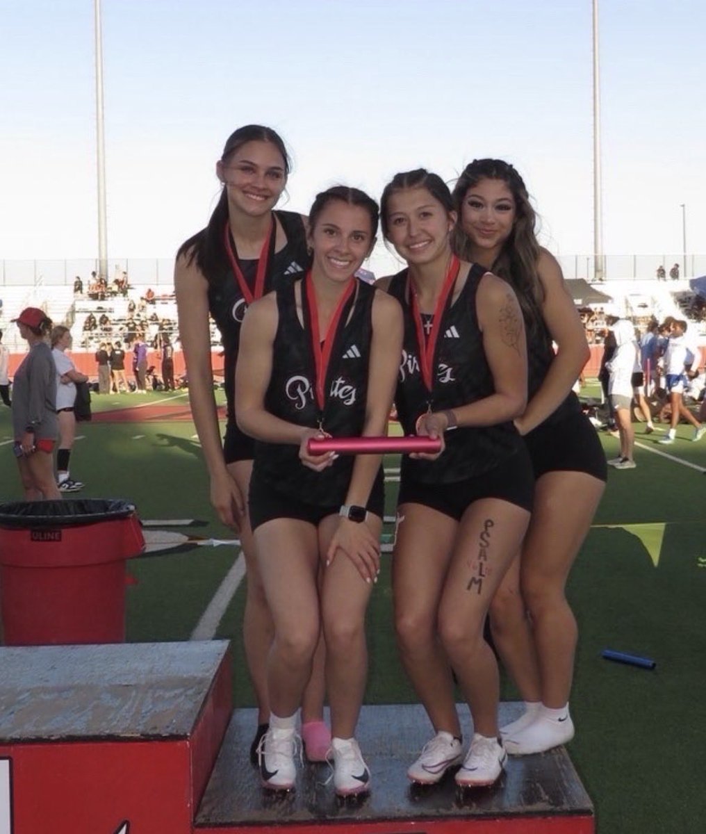 brooklynn65316's tweet photo. NEW PR 100M 12.2🥉
4x1 RECORD BROKE 🥇 47.6
4x2 🥇1.43!!
AREA QUALIFIED!!
#TYjesus #trending #trackandfeild #fypシ゚ #100m #Athlete #sports #Texas #USA #Sprinter #Lubbock #Outdoor 
@WesKittley @TexasTFXC @USC_Track_Field @RoadandTrack https://t.co/Klxrn6JOxY