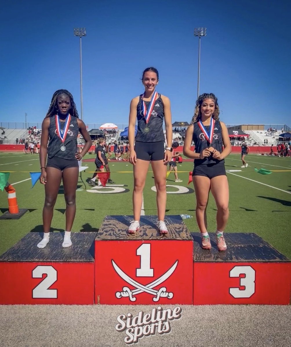 brooklynn65316's tweet photo. NEW PR 100M 12.2🥉
4x1 RECORD BROKE 🥇 47.6
4x2 🥇1.43!!
AREA QUALIFIED!!
#TYjesus #trending #trackandfeild #fypシ゚ #100m #Athlete #sports #Texas #USA #Sprinter #Lubbock #Outdoor 
@WesKittley @TexasTFXC @USC_Track_Field @RoadandTrack https://t.co/Klxrn6JOxY