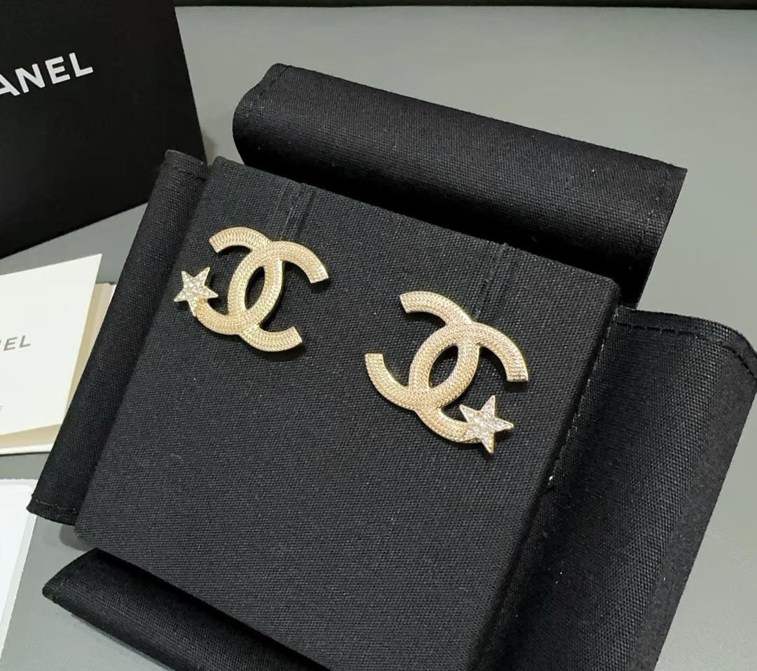 ushah0's tweet photo. ✨ New Collection Just Arrived at Trendy Fashion Online! ✨
🔥 Premium Quality
🔥 Trendy Designs
🔥 Affordable Prices
Don’t miss out on the styles everyone is talking about!
🛍️ Order now before stock runs out!
📩 Send us a DM to place your order
📞 Mobile / WhatsApp: 0566096041 https://t.co/pVC7onDvrv