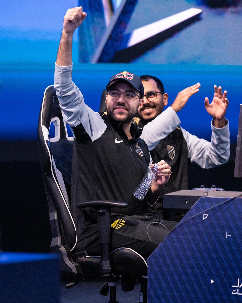 مساعد الدوسري tweet media