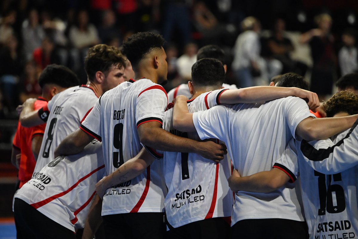 Newell's Futsal tweet media